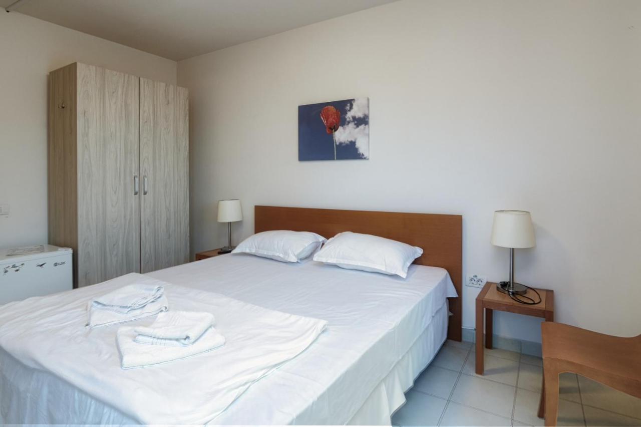 Hotel Cochet Constanţa Esterno foto